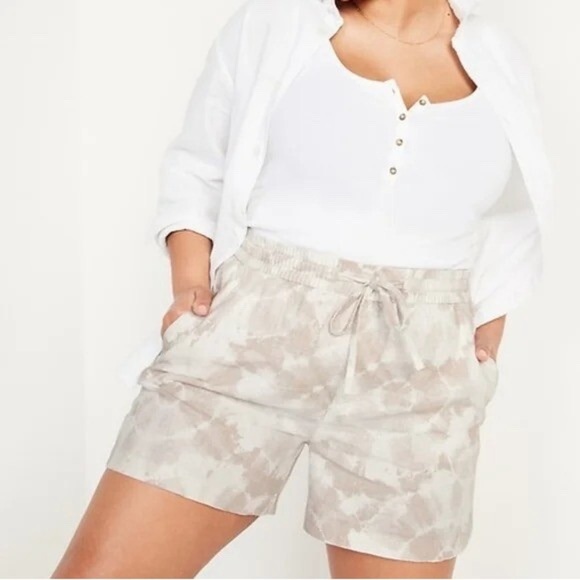 NEW Old Navy Cream and White Tie Dye Artsy Coastal Linen Blend Shorts Size XL - Picture 3 of 11
